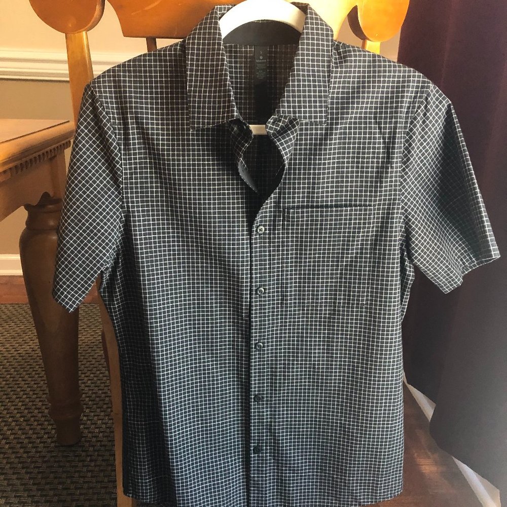 LuLulemon button down shirt